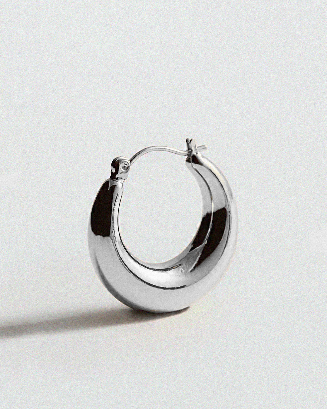Odelia Bold Hoop Earrings - Silver