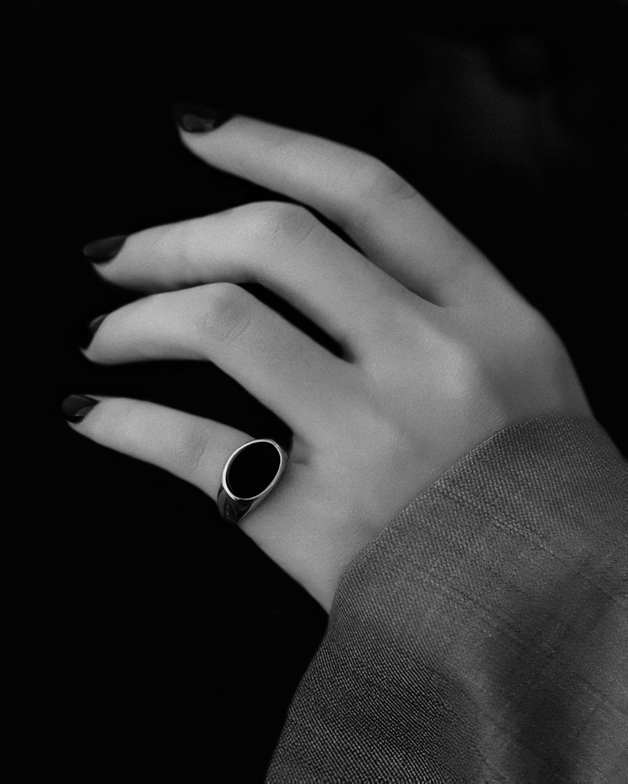 Kuro Black Onyx Signet Ring