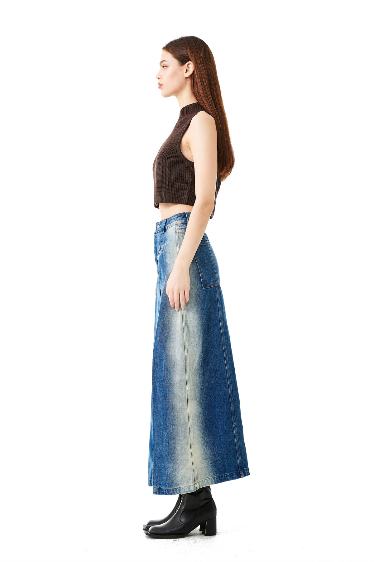 YJ High-Slit Denim Skirt