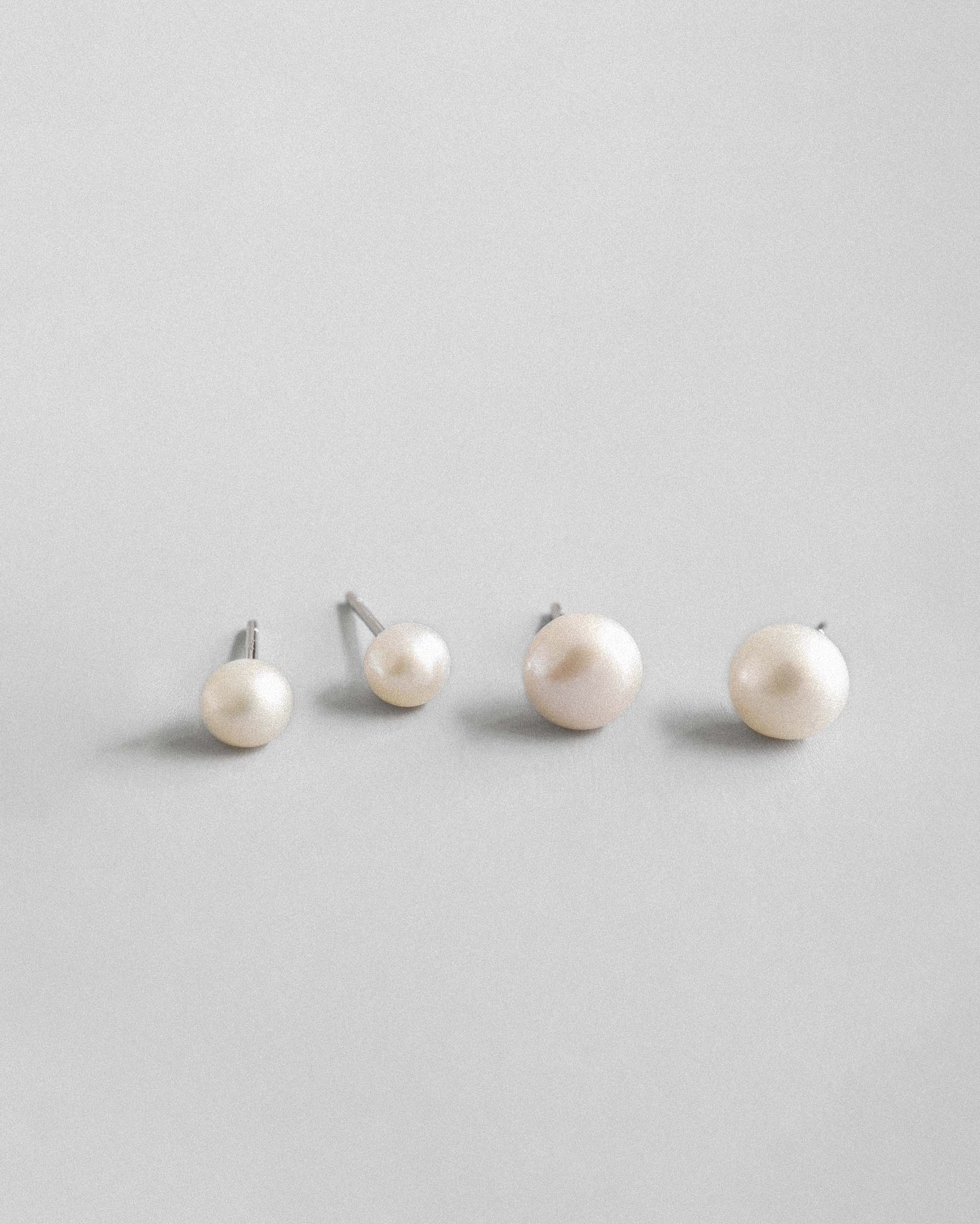 Basic Pearl Studs