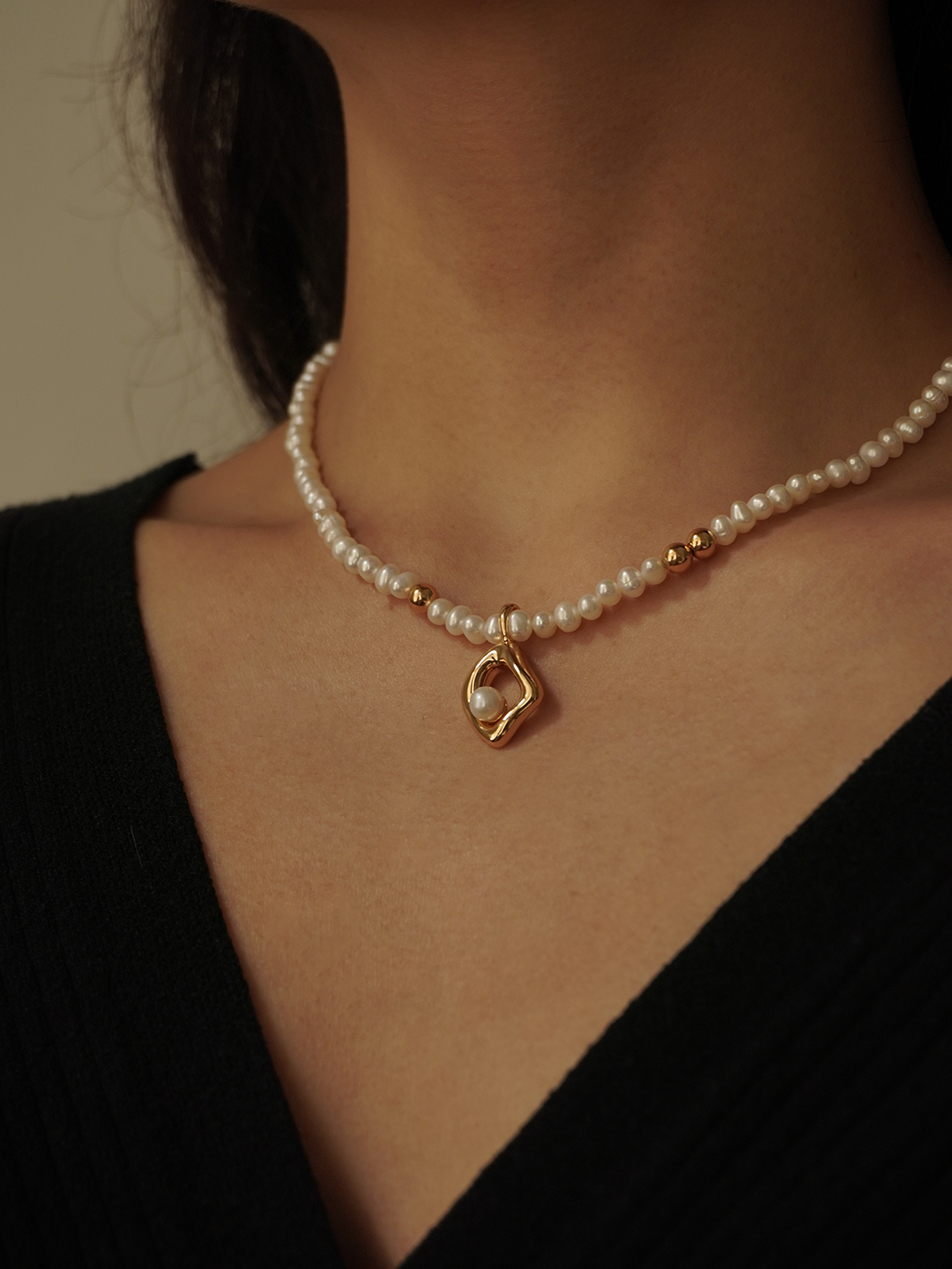 Rhombe Pearls Necklace - Gold