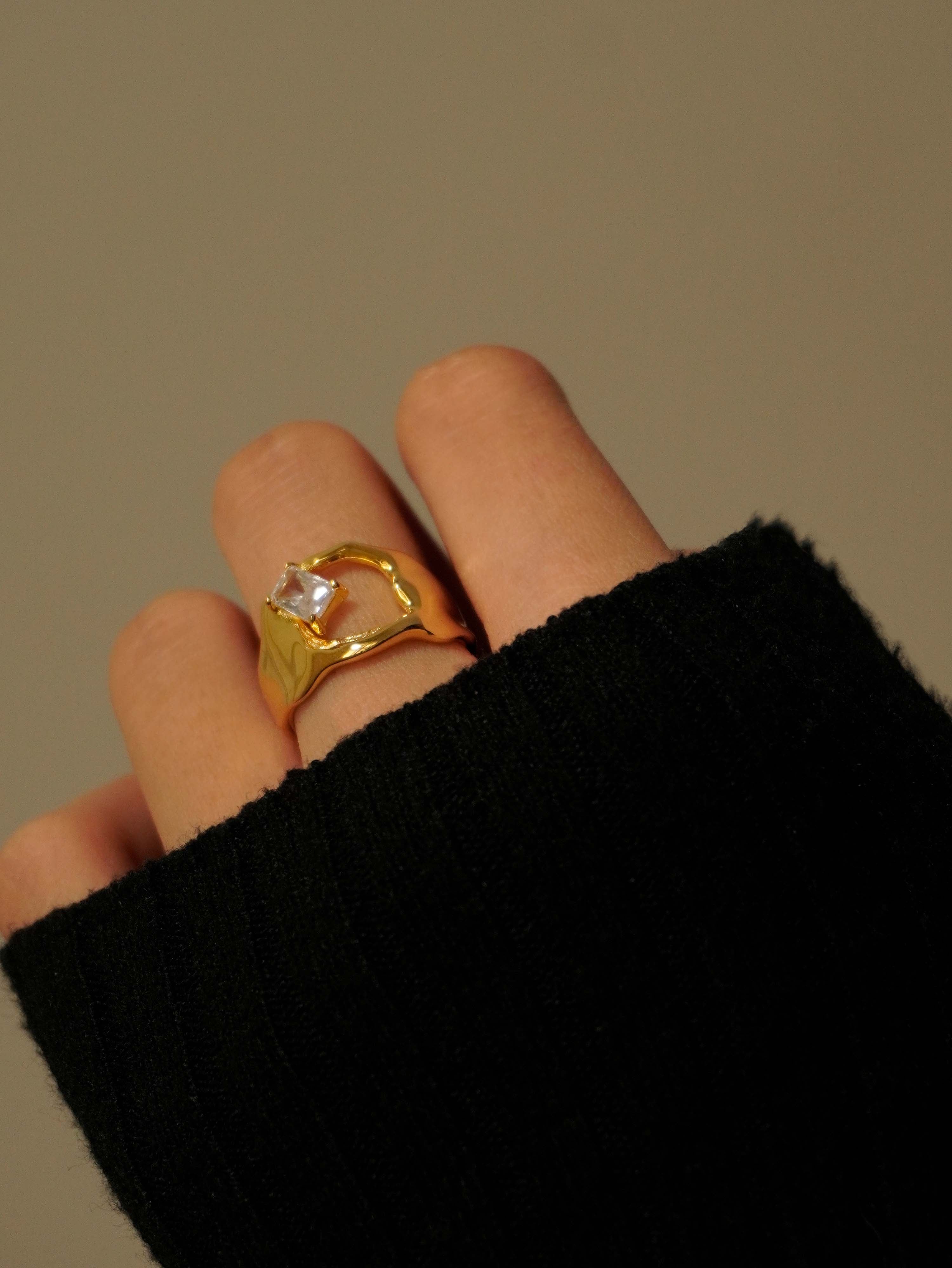 Katia Cubic Ring - Gold