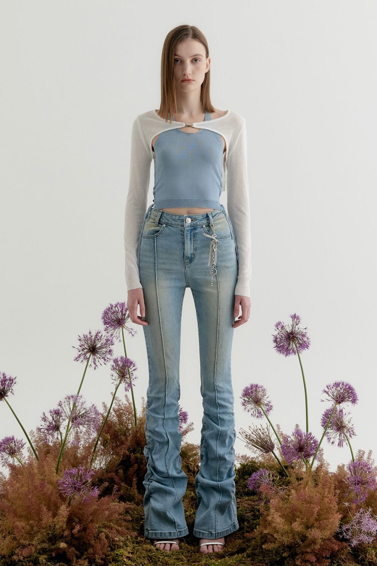 YUSE SHIRRING POINT SLIM DENIM PANTS - LIGHT BLUE