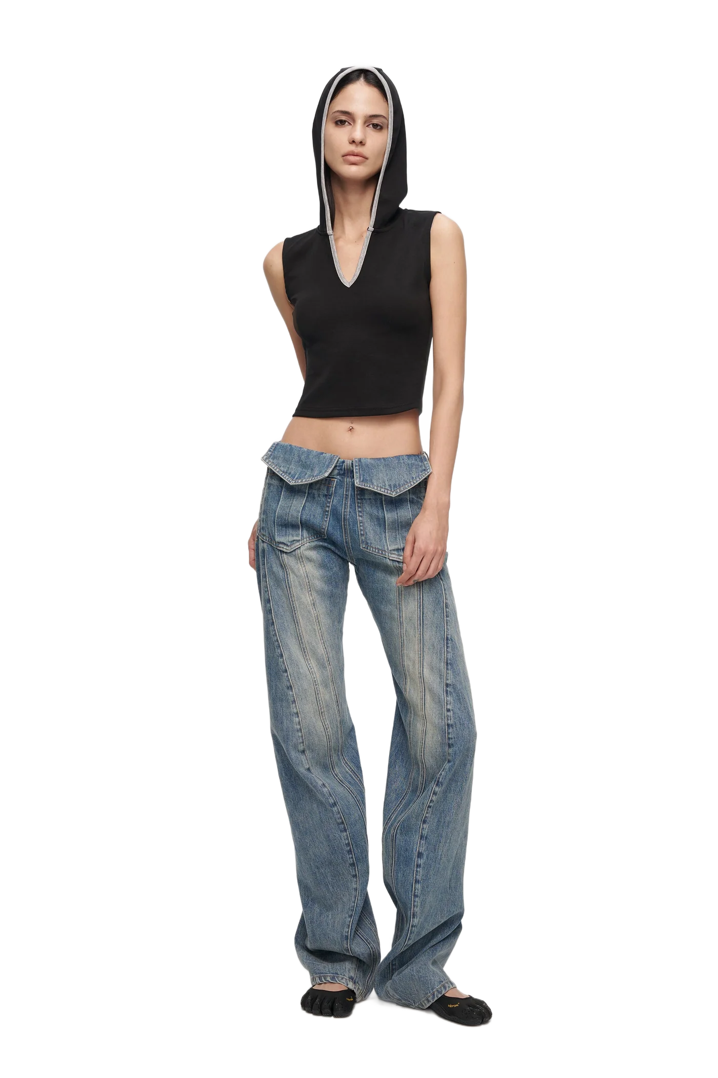 WASHED DECONSTRUCTED WIDE-LEG JEANS 弯刀牛仔裤