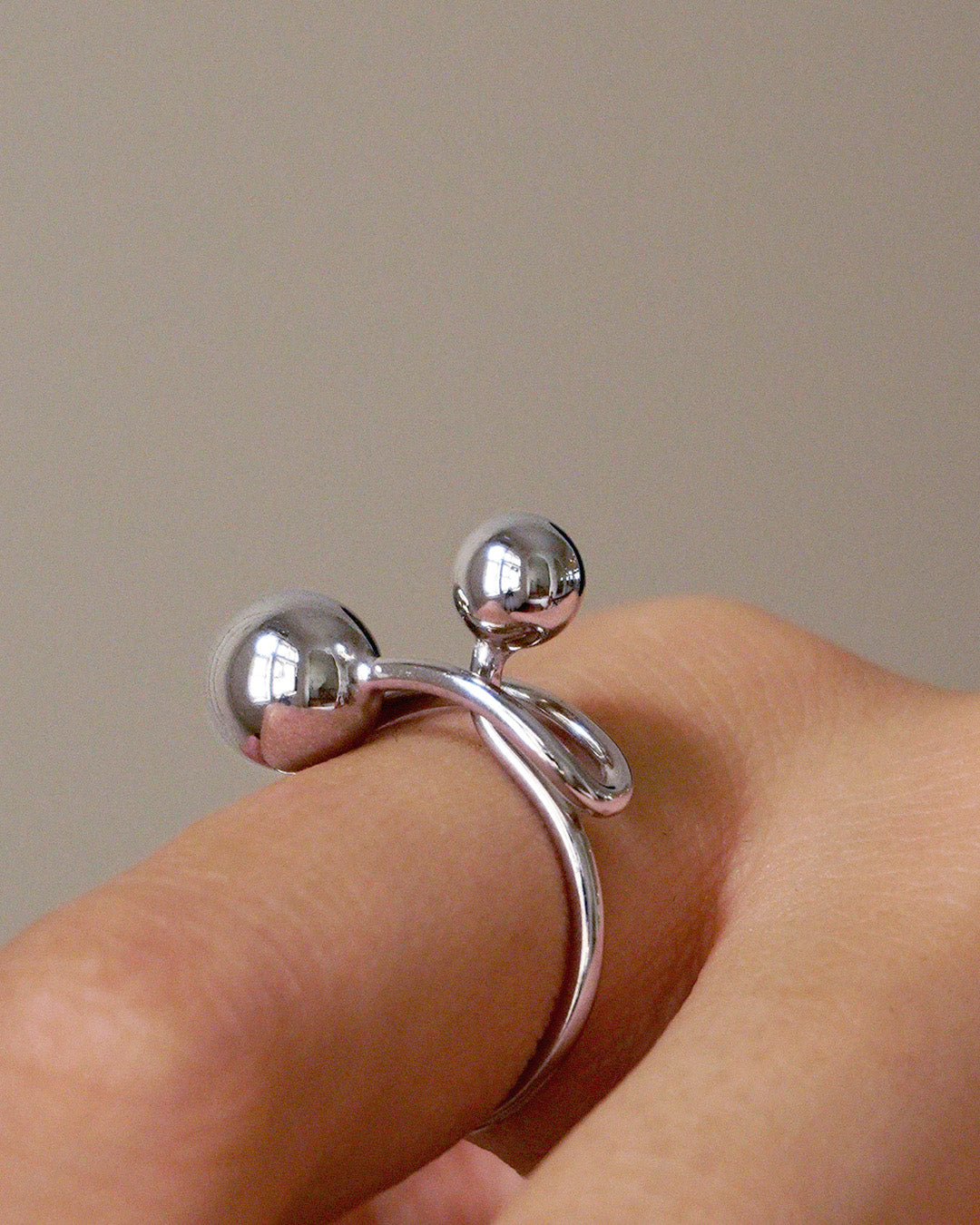 Deimos Double Ball Ring - Silver