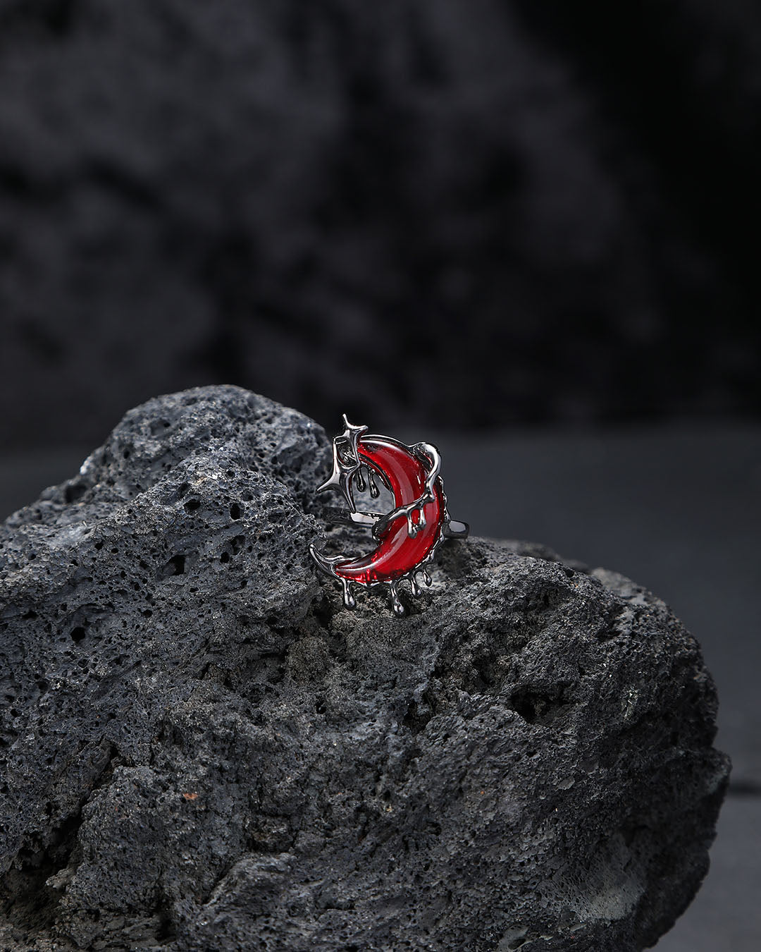 Bleeding Red Moon Ring