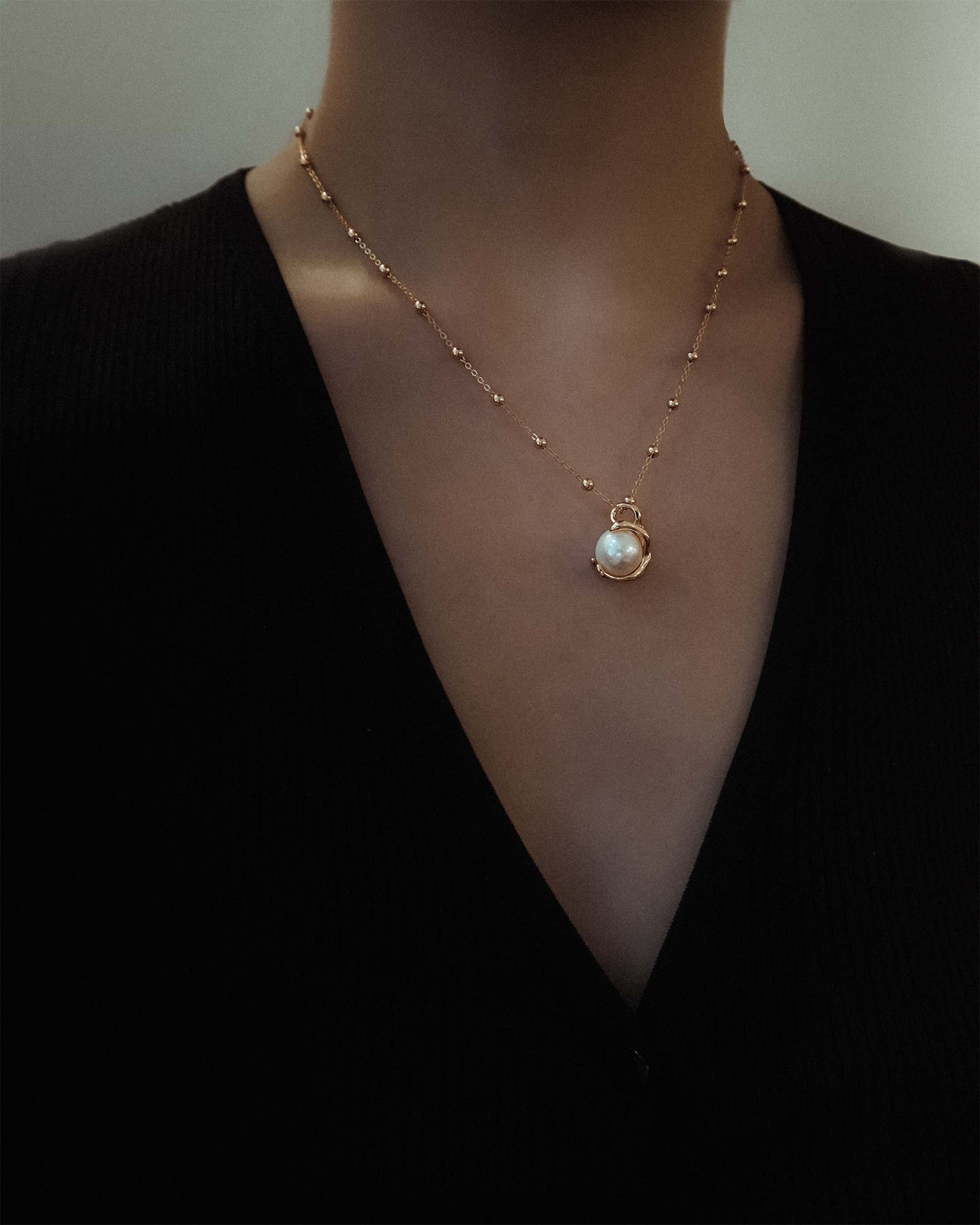 Ion Baroque Pearl Necklace - Gold