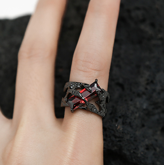 Zed Cubic Ring - Black