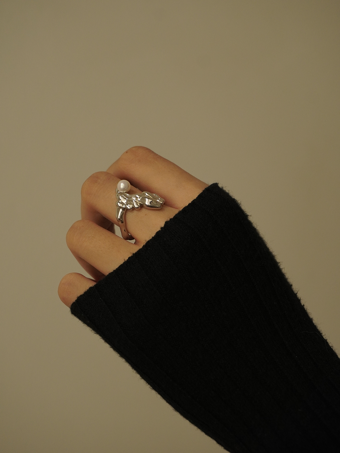 Molten Pearl Ring - Silver